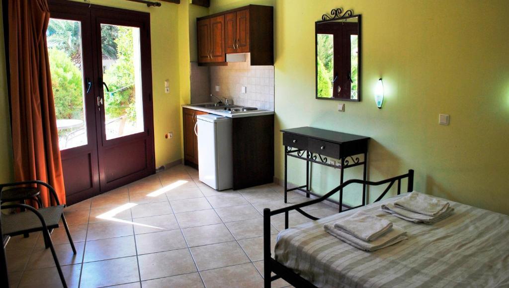 Argo Apartments Vasilikí Room photo